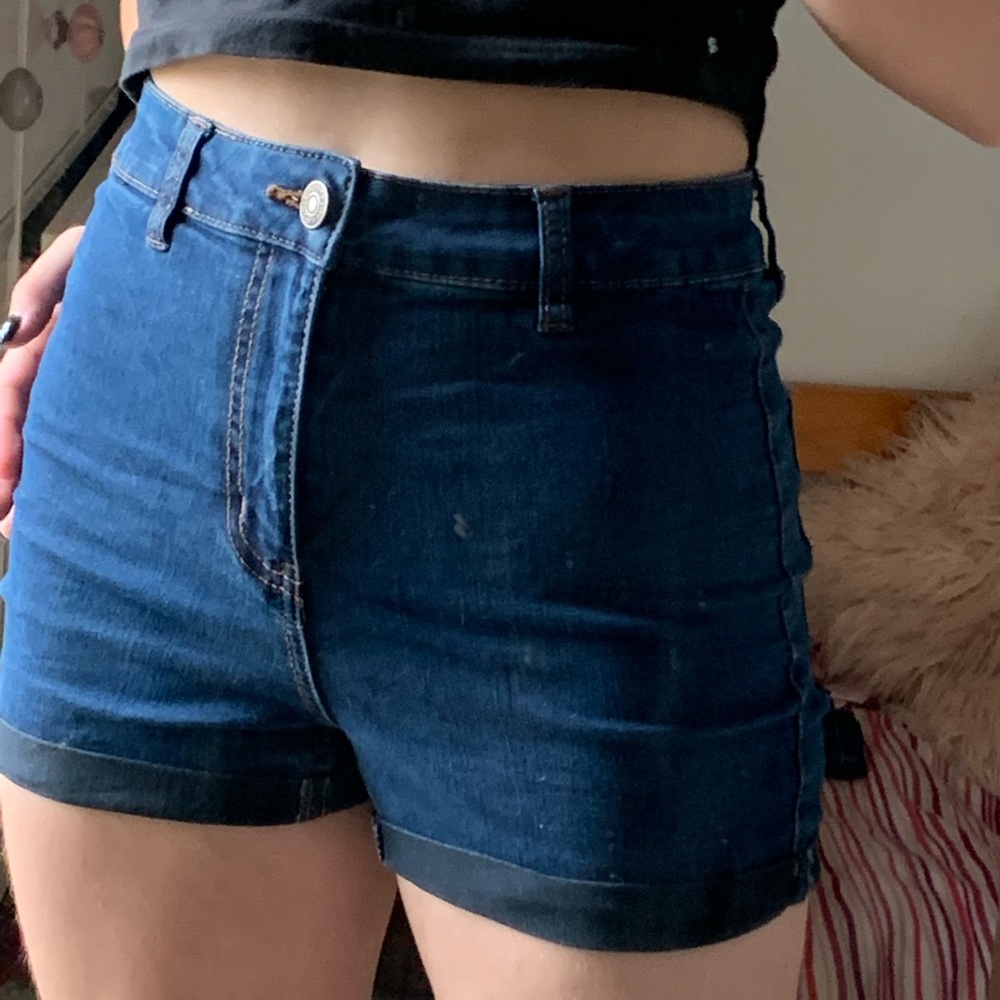 Shorts de jeans taille haute/ high waisted shorts